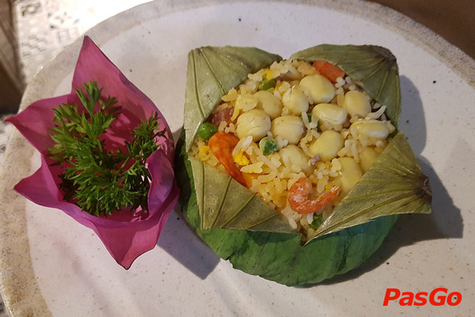 Nhà hàng Hoàng Tâm Phan Xích Long  24