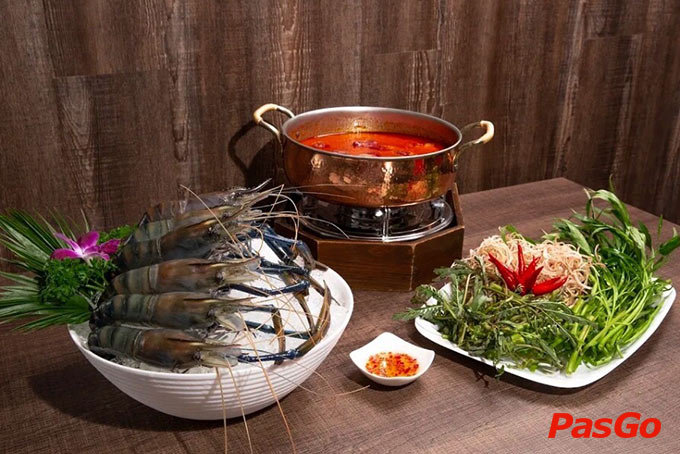 Nhà hàng Hoàng Tâm Phan Xích Long  26