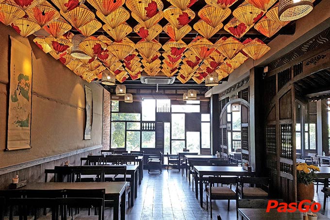 Nhà hàng Hoàng Tâm Phan Xích Long  6