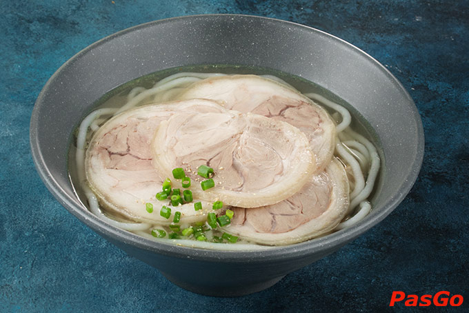 Nguồn nguyên liệu Hoàng Ty Premium có xuất xứ rõ ràng và được nhập mới mỗi ngày, đảm bảo thức ăn được tươi, sạch nhất