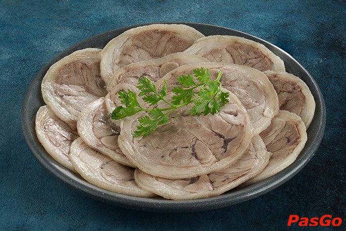 Tự hào với thực đơn Việt đa dạng được chế biến theo công thức gia truyền đặc biệt