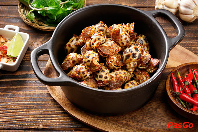 Nhà hàng Holy Crab Phan Xích Long  10