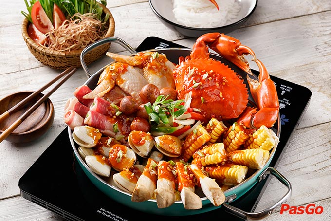 Nhà hàng Holy Crab Phan Xích Long  12