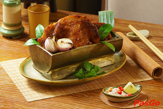 Món ăn tưởng chừng đơn giản được đầu bếp biến hóa phù hợp với phong cách, khẩu vị thực khách, trang trí trình bày đẹp mắt, trở thành những món ăn cao cấp nhưng vẫn giữ nguyên phong vị ẩm thực truyền thống Việt