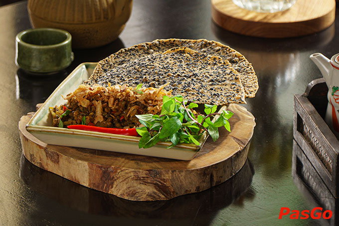 Đến Home Mộc là tìm đến với những hương vị Việt đặc sắc, được chắt lọc và sáng tạo dựa trên sự tìm tòi, nghiên cứu ẩm thực vùng miền của người đầu bếp tài năng