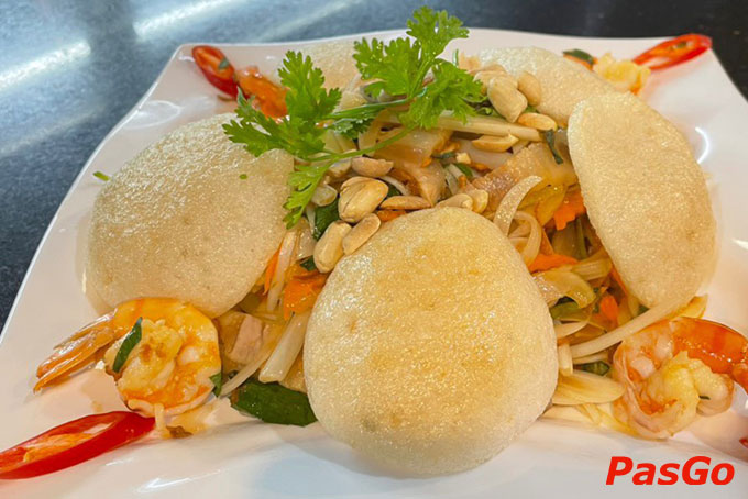 Mỗi món ăn mang đến hương vị độc đáo, kết hợp các loại nguyên liệu với nhau một cách nhuần nhuyễn