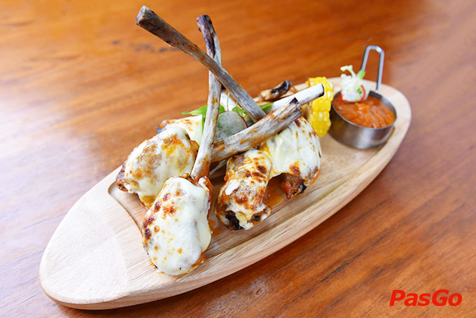 Nhà hàng HOPS Beer Garden Nguyễn Đình Chiểu12