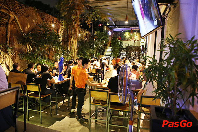 Nhà hàng HOPS Beer Garden Nguyễn Đình Chiểu5