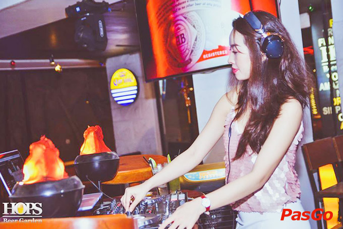 Nhà hàng HOPS Beer Garden Nguyễn Đình Chiểu6