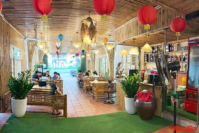 Nhà hàng Hương Quê Nguyễn Phong Sắc 9