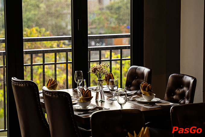 Hệ thống không gian sang trọng, rộng rãi phòng riêng đẳng cấp có sức chứa lên tới 100 khách