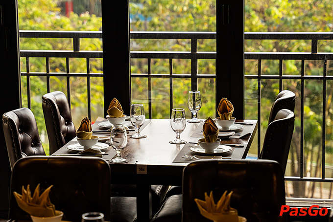 Nhà hàng iBiero Trường Sa rất thích hợp cho những buổi tụ họp, gặp mặt bạn bè, liên hoan, sinh nhật