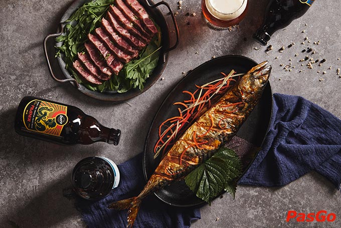 Uống bia thủ công thực sự là một trải nghiệm tuyệt vời cho những ai yêu thích bia và muốn khám phá thế giới của các loại bia đặc biệt