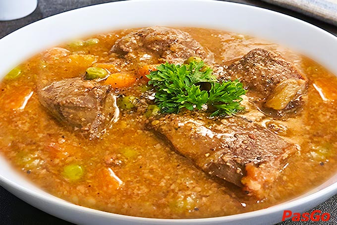 Các món ăn của nhà hàng được trình bày rất tỉ mỉ và tinh tế