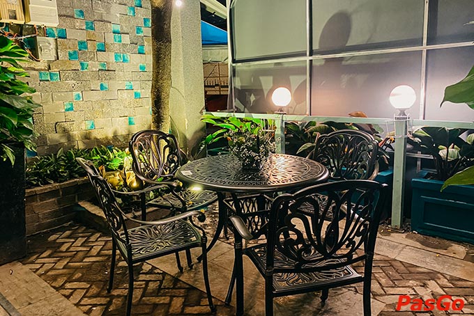 ICOOL Nguyên Sinh tọa lạc tại số 80/01 Hoàng Hoa Thám, Phường 7, Quận Bình Thạnh với không gian rộng rãi, xanh mát ngay giữa lòng thành phố