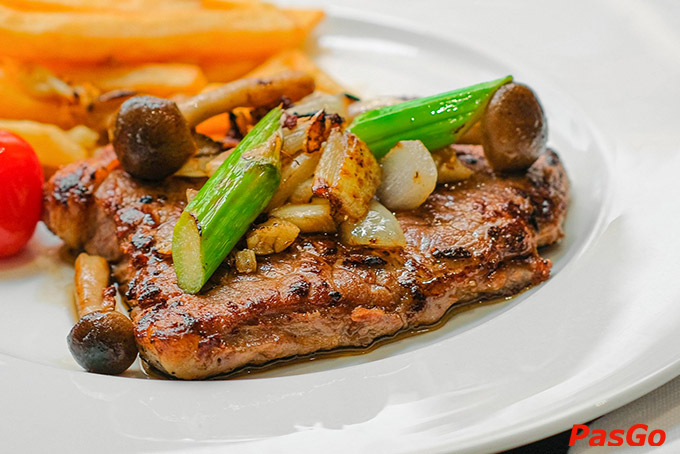 Các món ăn của ICOOL Nguyên Sinh luôn được chế biến kĩ lưỡng nhằm mang đến hương vị tuyệt vời cho thực khách