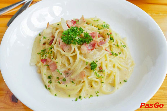 Nhà hàng Jalia Vũ Ngọc Phan 4