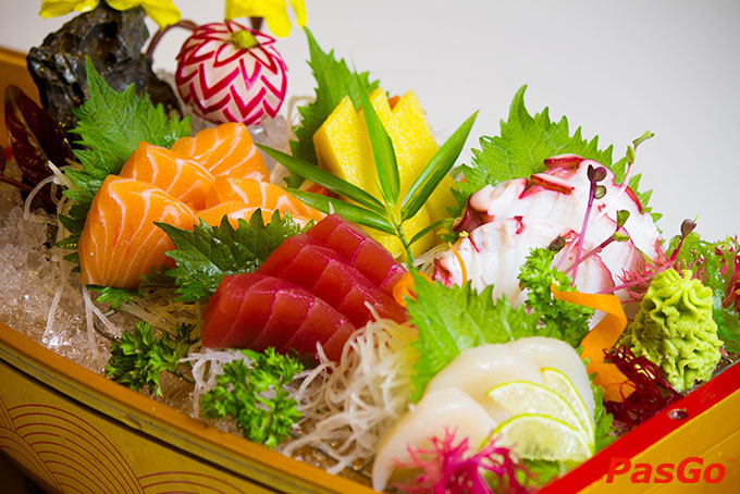 Các món ăn có lát cắt đẹp mắt và cách bày trí món ăn với một tiêu chuẩn khắt khe trong văn hóa Nhật Bản