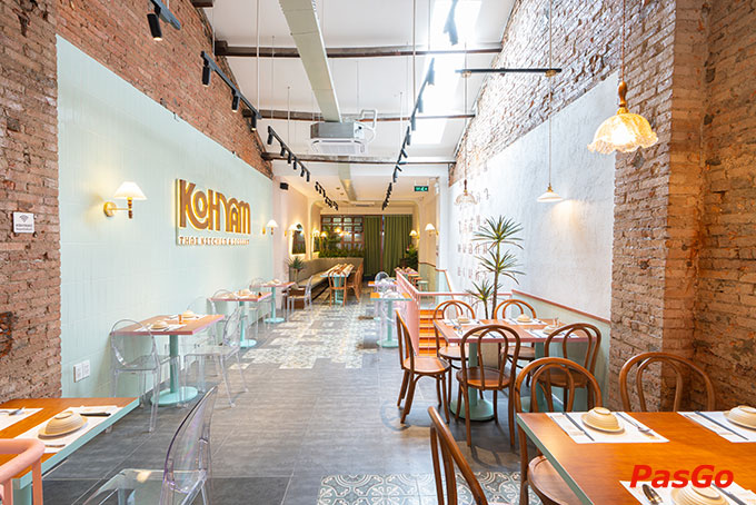 hà hàng Bếp Thái Koh Yam tọa lạc tại số 111 đường Hồ Tùng Mậu, P. Bến Nghé, Q. 1