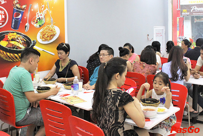 Kombo - Cơm niêu Singapore - Hoàng Cầu -12