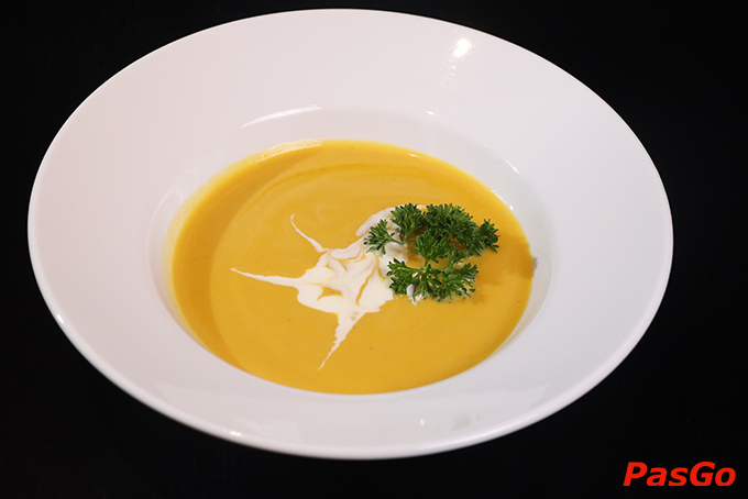 Đến với La Rock, quy trình phục vụ nhà hàng luôn được tối ưu và nâng cấp thường xuyên để mang lại trải nghiệm tuyệt vời cho thực khách