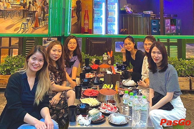 Lẩu Bò Tự Do là nơi khách hàng có thể thỏa mái check-in để lưu lại những bức ảnh đẹp cùng bạn bè, người thân