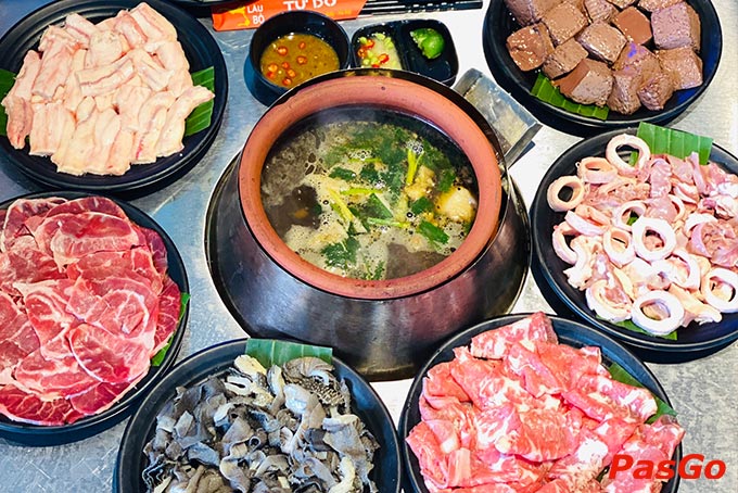 Nước lẩu Tự Do tinh túy, đậm vị và hơn 30 loại nhân lẩu mix thoải mái theo nhu cầu