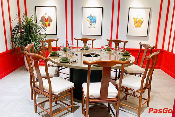 Cùng gia đình và bạn bè thưởng thức đủ loại nấm thơm ngon, mỹ vị, thịt tươi cùng rau củ xanh mát