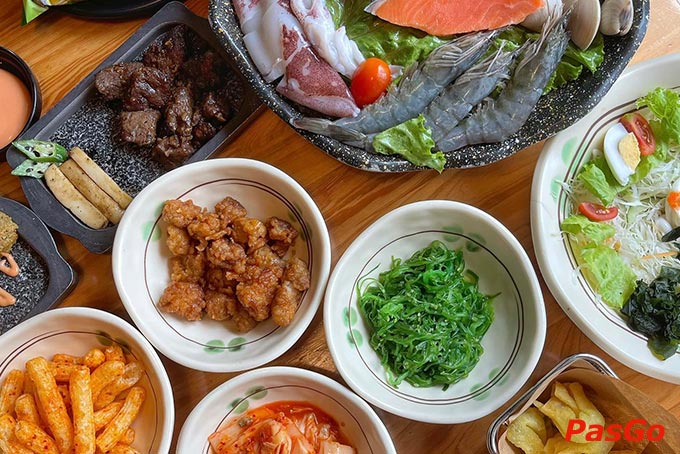 Lẩu Phan nổi tiếng với 3 vị nước lẩu đặc sắc là: Lẩu Thái, lẩu kim chi và lẩu nấm