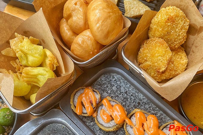 Lẩu ngon không thể thiếu đồ nhúng hấp dẫn và tại Lẩu Phan, chắc chắn bạn sẽ không thể bỏ qua thịt bò nhập khẩu trực tiếp từ Úc