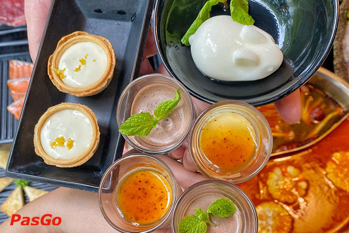 Bên cạnh lẩu và đồ nhúng, lẩu Phan còn mang đến rất nhiều món ăn kèm khoái khẩu