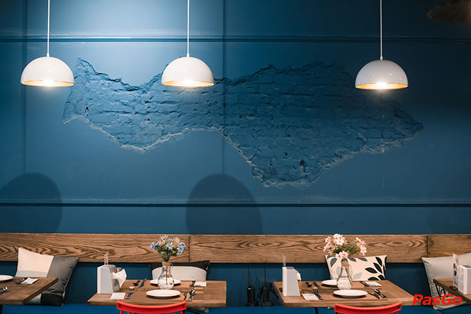 Nhà hàng Le Monde Steak Vincom Trần Duy Hưng 12