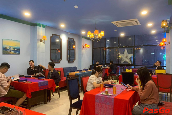 Với hơn 15 năm kinh nghiệm, Lộc Thái tự hào khi mang những món Thái đặc sắc về tại Sài Gòn 