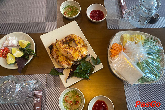 Không chỉ có gà đồi, cá sông, nhà hàng còn sở hữu một “bộ sưu tập” đồ sộ các món nhậu đồng quê đặc sắc khác