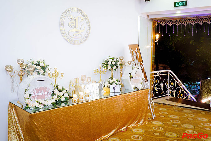 Nhà hàng Louis Palace Hoàng Hoa Thám 2