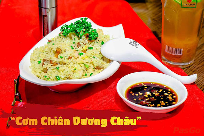 Nhà hàng Luk Chew Phùng Hưng 8