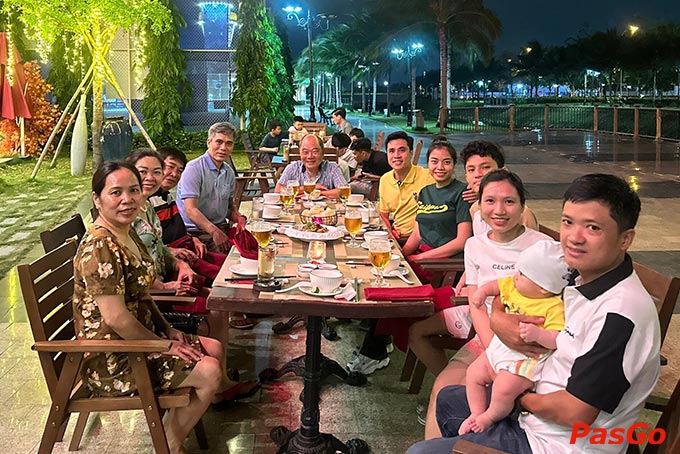 Rũ bỏ muộn phiền, lo toan để đắm mình trong những bản nhạc nhẹ nhàng sâu lắng tại Lux Lounge Khu đô thị Vạn Phúc bạn nhé