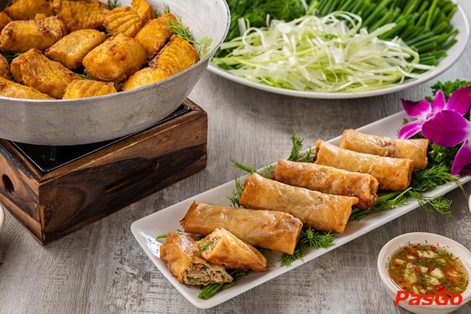 Nếu bạn đang thèm 1 cốc bia tươi mát lạnh, 1 bàn mồi ngon với những Bò Fuji núi lửa, canh chua cá lăng, sườn nướng BBQ, Cá lăng nướng giềng thì tới luôn M5+ thôi nào