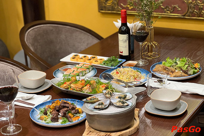 Khám phá hương vị nguyên bản ẩm thực Việt Nam với thực đơn không thể bỏ qua tại nhà hàng Madame Lam