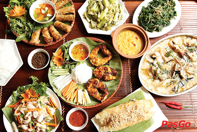 Nhà hàng Mai Châu KĐT Văn Phú 7