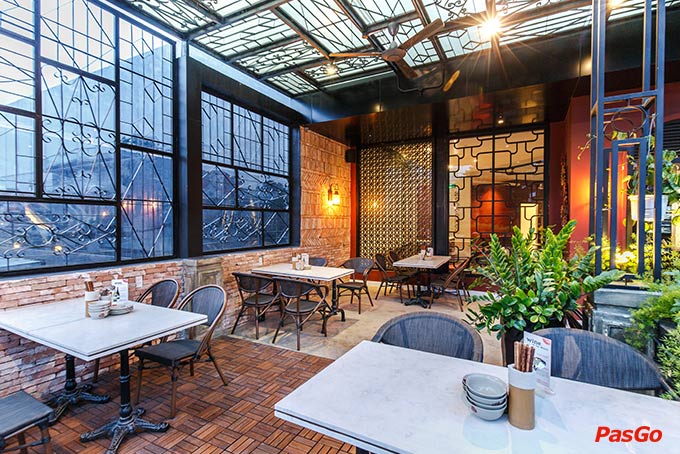 Nhà hàng Maison Mận - Đỏ