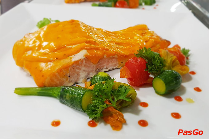 Mekong Restaurant Phan Văn Trị 4