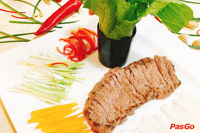 Mekong Restaurant Phan Văn Trị 9