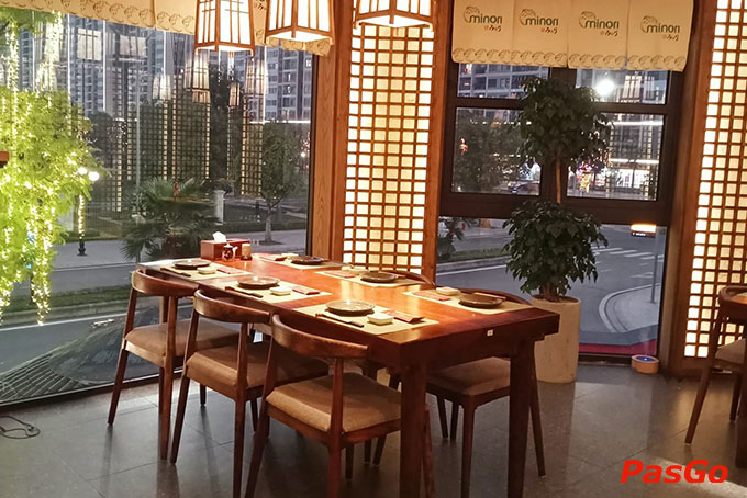 Với kiến trúc mang đậm chất Nhật Bản, không gian tại Minori hứa hẹn sẽ mang đến những trải nghiệm vô cùng độc đáo cho thực khách