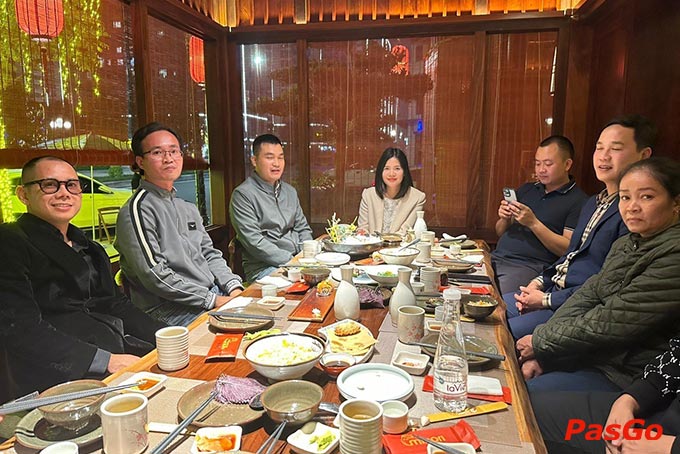 Không gian rộng rãi nhưng cũng sẽ có phòng riêng tư, kín đáo, phục vụ cho những buổi sum họp gia đình ấm áp hay những buổi kỉ niệm đầy lãng mạn của các cặp đôi