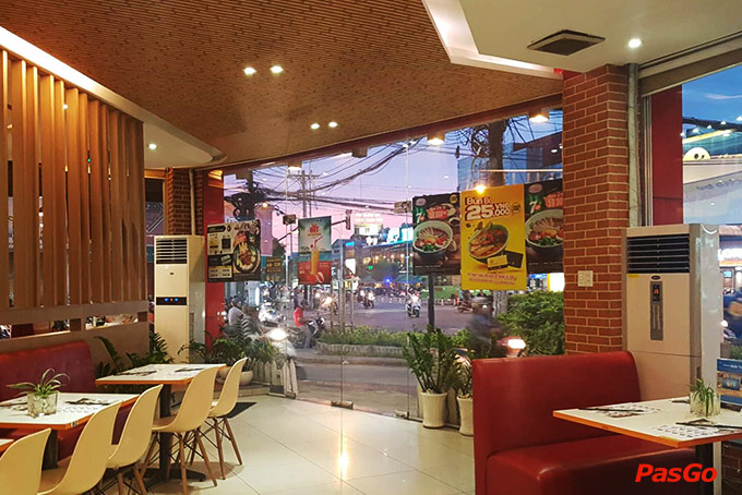 Nhà hàng Món Huế 367 Trần Hưng Đạo 19