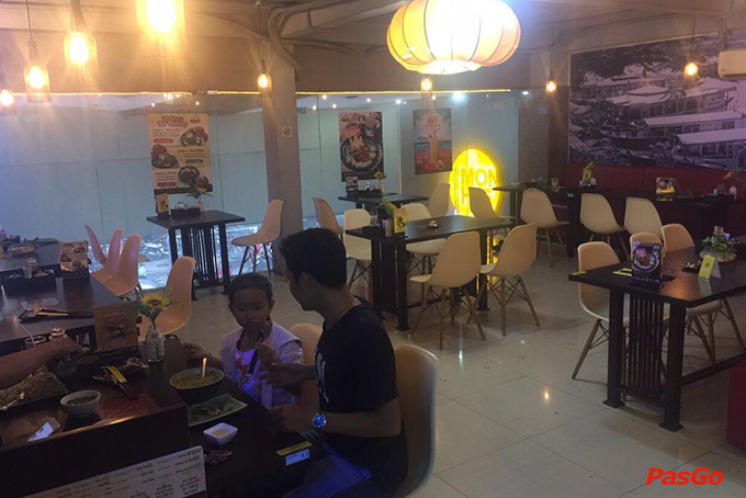 Nhà hàng Món Huế Nguyễn Chí Thanh 15