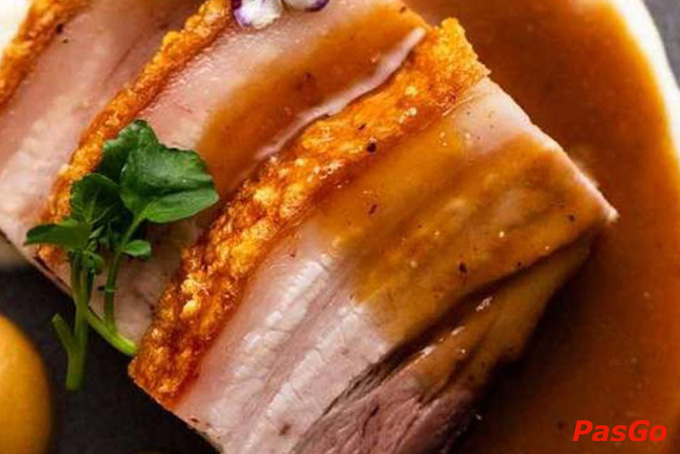 Thực đơn buffet tinh tế, được chính Bếp trưởng chọn lọc và sáng tạo, dễ dàng chinh phục những vị khách sành ăn nhất