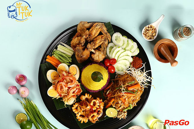 Mr TukTuk - Chùa Láng -10