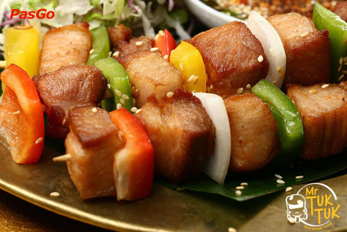 Mr TukTuk - Chùa Láng -8